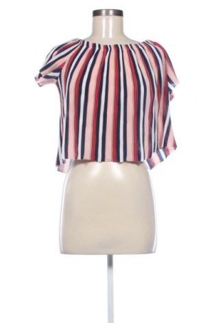 Damen Shirt Bershka, Größe M, Farbe Mehrfarbig, Preis 2,99 €