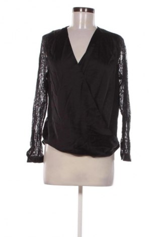 Damen Shirt Lipsy London, Größe M, Farbe Schwarz, Preis € 1,99