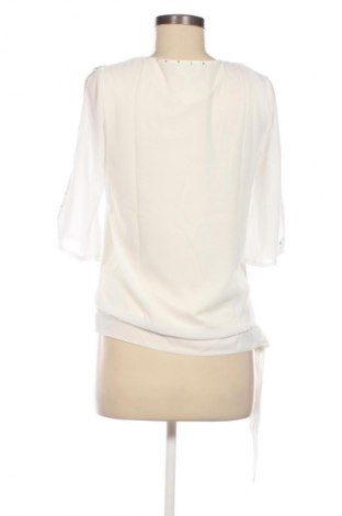 Bluzka damska Lola & Liza, Rozmiar S, Kolor Biały, Cena 22,99 zł