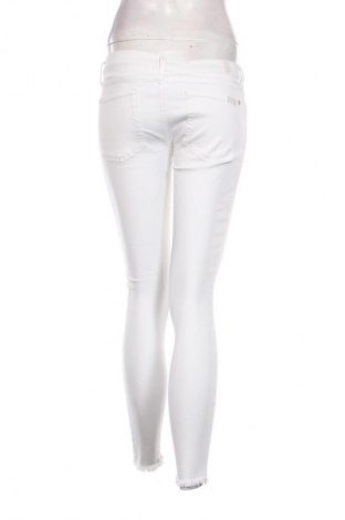 Дамски дънки 7 For All Mankind, Размер S, Цвят Бял, Цена 20,45 €