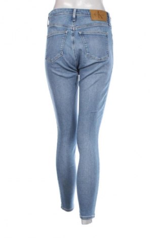 Дамски дънки Calvin Klein Jeans, Размер L, Цвят Син, Цена 35,27 €