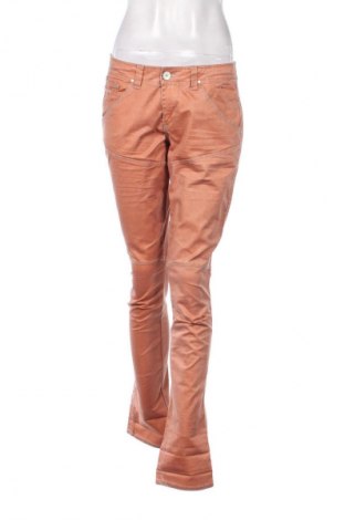 Damskie jeansy Nile, Rozmiar S, Kolor Czerwony, Cena 24,99 zł