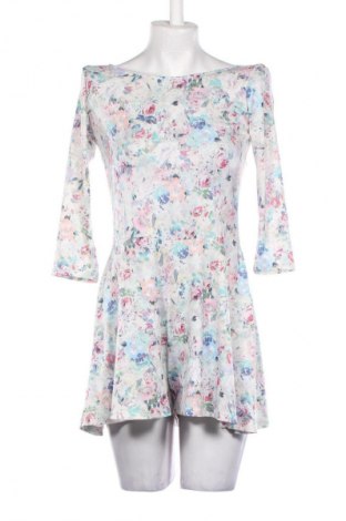 Kurzer Damenoverall Bershka, Größe M, Farbe Mehrfarbig, Preis € 7,99