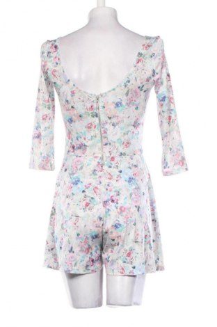 Kurzer Damenoverall Bershka, Größe M, Farbe Mehrfarbig, Preis € 7,99