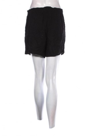 Дамски къс панталон Clockhouse, Размер M, Цвят Черен, Цена 2,04 €