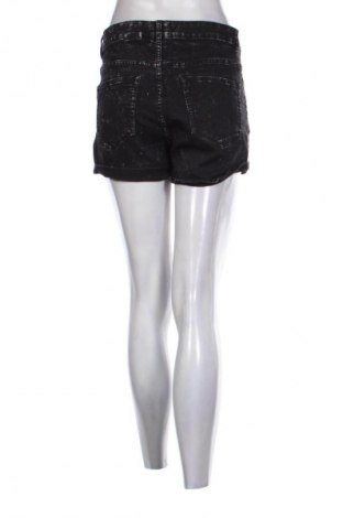 Damen Shorts H&M Divided, Größe M, Farbe Mehrfarbig, Preis € 3,99