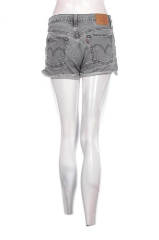 Дамски къс панталон Levi's, Размер M, Цвят Сив, Цена 13,80 €