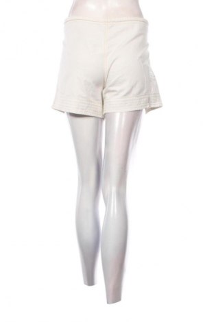 Γυναικείο κοντό παντελόνι PUMA, Μέγεθος M, Χρώμα Λευκό, Τιμή 1,99 €