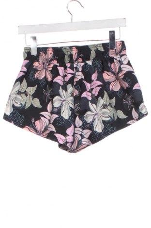 Дамски къс панталон Roxy, Размер XS, Цвят Многоцветен, Цена 21,98 €
