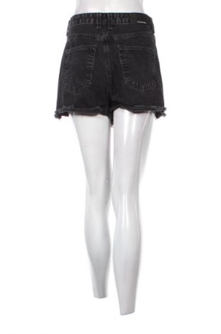 Damskie szorty Stradivarius, Rozmiar S, Kolor Czarny, Cena 33,99 zł