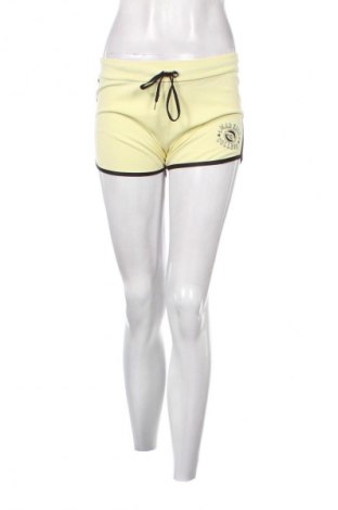Γυναικείο κοντό παντελόνι Unbranded, Μέγεθος S, Χρώμα Κίτρινο, Τιμή 3,99 €