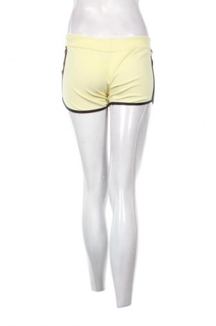 Γυναικείο κοντό παντελόνι Unbranded, Μέγεθος S, Χρώμα Κίτρινο, Τιμή 3,99 €
