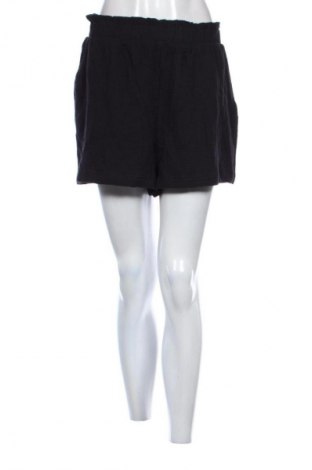 Damen Shorts Vero Moda, Größe M, Farbe Schwarz, Preis 11,99 €