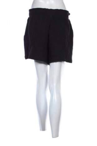 Damen Shorts Vero Moda, Größe M, Farbe Schwarz, Preis 11,99 €