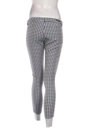 Pantaloni de femei Guess, Mărime S, Culoare Multicolor, Preț 195,74 Lei