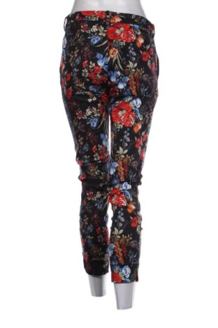 Dámské kalhoty  H&M, Velikost M, Barva Vícebarevné, Cena  634,00 Kč