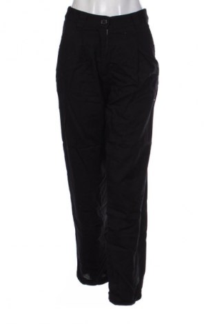 Γυναικείο παντελόνι NA-KD, Μέγεθος S, Χρώμα Μαύρο, Τιμή 11,99 €