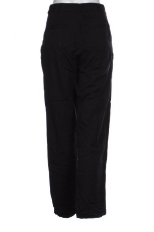 Γυναικείο παντελόνι NA-KD, Μέγεθος S, Χρώμα Μαύρο, Τιμή 11,99 €