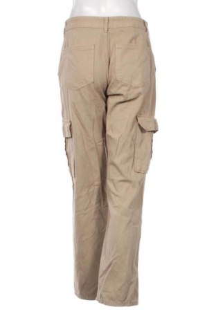 Дамски панталон Stradivarius, Размер M, Цвят Бежов, Цена 11,75 €