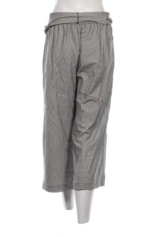 Damenhose Zara Trafaluc, Größe M, Farbe Mehrfarbig, Preis 3,99 €