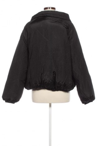 Γυναικείο μπουφάν Pretty Little Thing, Μέγεθος M, Χρώμα Μαύρο, Τιμή 35,99 €