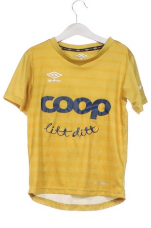 Детска тениска Umbro, Размер 5-6y/ 116-122 см, Цвят Жълт, Цена 2,04 €