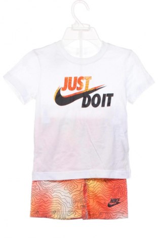 Dětský komplet  Nike, Velikost 4-5y/ 110-116 cm, Barva Vícebarevné, Cena  1 249,00 Kč