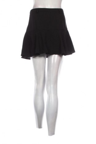 Пола - панталон Stradivarius, Размер S, Цвят Черен, Цена 4,60 €