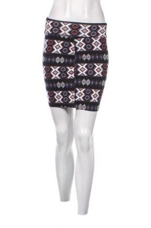 Пола Charlotte Russe, Размер S, Цвят Многоцветен, Цена 2,04 €