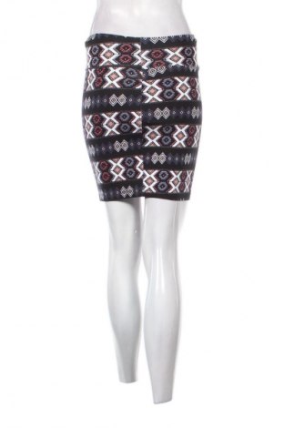 Пола Charlotte Russe, Размер S, Цвят Многоцветен, Цена 2,04 €