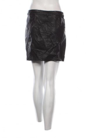 Пола Clockhouse, Размер L, Цвят Черен, Цена 2,04 €