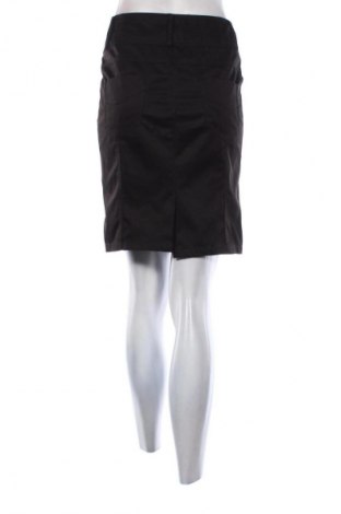 Пола Fanco, Размер S, Цвят Черен, Цена 2,04 €