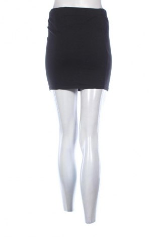 Пола Fb Sister, Размер M, Цвят Черен, Цена 8,34 €