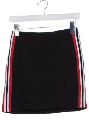 Пола H&M Divided, Размер XS, Цвят Черен, Цена 2,55 €