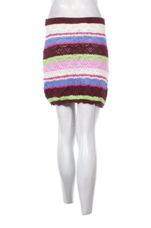 Пола Monki, Размер M, Цвят Многоцветен, Цена 7,15 €