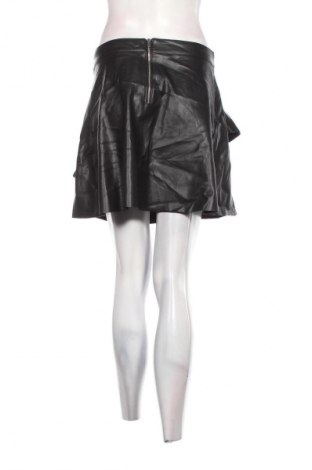 Пола ONLY, Размер M, Цвят Черен, Цена 2,04 €