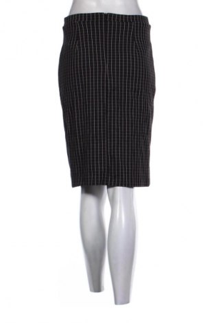 Пола Reserved, Размер M, Цвят Многоцветен, Цена 3,06 €