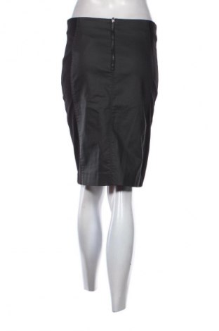 Sukně Reserved, Velikost M, Barva Černá, Cena  99,00 Kč
