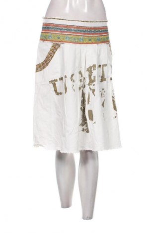 Пола Robin, Размер M, Цвят Многоцветен, Цена 32,00 €