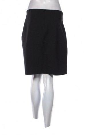 Пола Sergio, Размер M, Цвят Черен, Цена 2,04 €