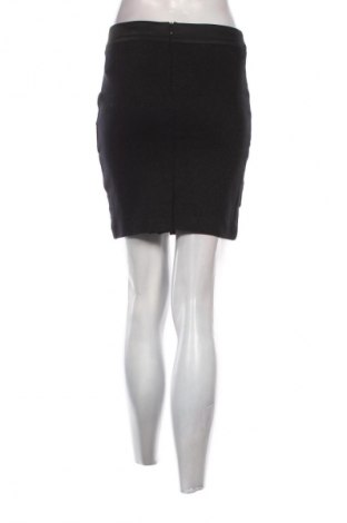 Пола Unbranded, Размер S, Цвят Черен, Цена 7,69 €