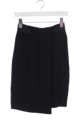 Пола Unbranded, Размер XS, Цвят Черен, Цена 3,06 €