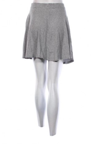 Пола Unbranded, Размер XL, Цвят Сив, Цена 3,06 €