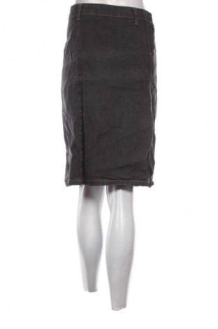 Пола Unbranded, Размер M, Цвят Сив, Цена 2,55 €