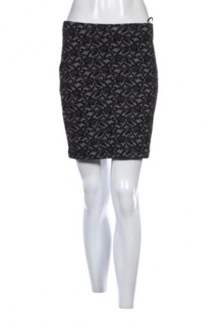 Пола Vero Moda, Размер S, Цвят Многоцветен, Цена 2,04 €