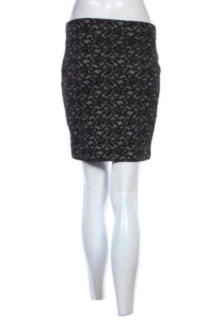 Пола Vero Moda, Размер S, Цвят Многоцветен, Цена 2,04 €