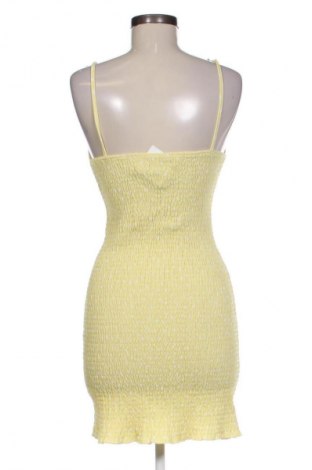 Sukienka Bershka, Rozmiar M, Kolor Żółty, Cena 25,29 zł