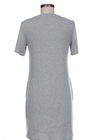 Sukienka Bershka, Rozmiar L, Kolor Szary, Cena 28,99 zł