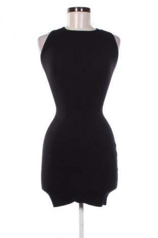 Sukienka Bershka, Rozmiar S, Kolor Czarny, Cena 22,99 zł