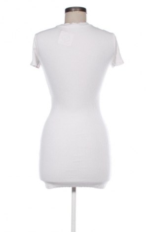 Ruha Bershka, Méret S, Szín Fehér, Ár 3 060 Ft